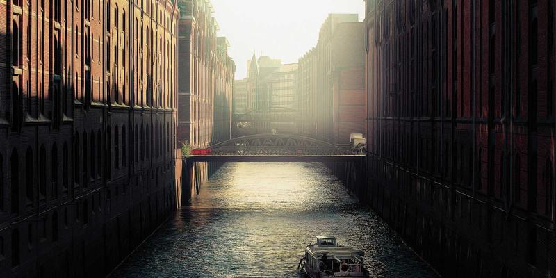 硬件创业者在孵化器中面临的独特挑战与资源需求：聚焦导师指导与投资服务